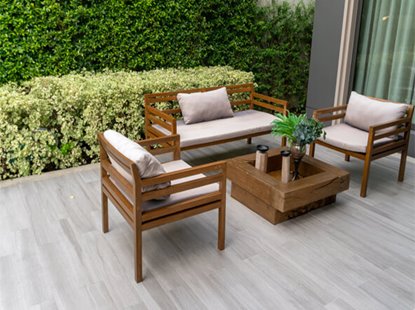 Safer products with flame-retardant properties 