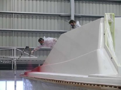 Durable and high gloss mould finish